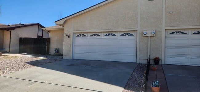 Building Photo - ALL PROSPECTIVE TENANTS MUST SUBMIT A $58 NON-REFUNDABLE APPLICATION FEE PER APPLICANT ONLINE AND...