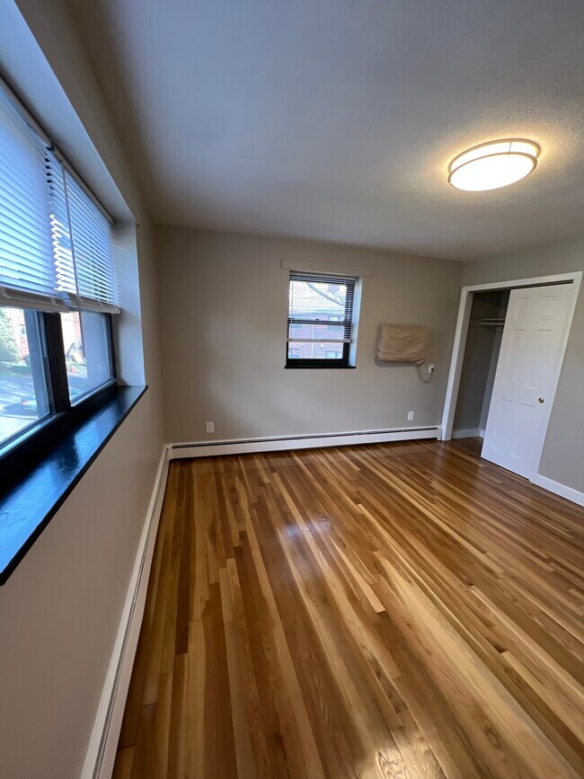 Photo - 266 Grove St