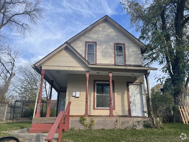 Building Photo - 429 Shirley St NE Unit 1 Rental