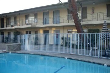 Piscina - Chanteclair Apartments