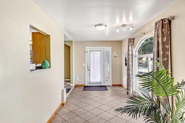 Photo - 1420 Pinyon Ave