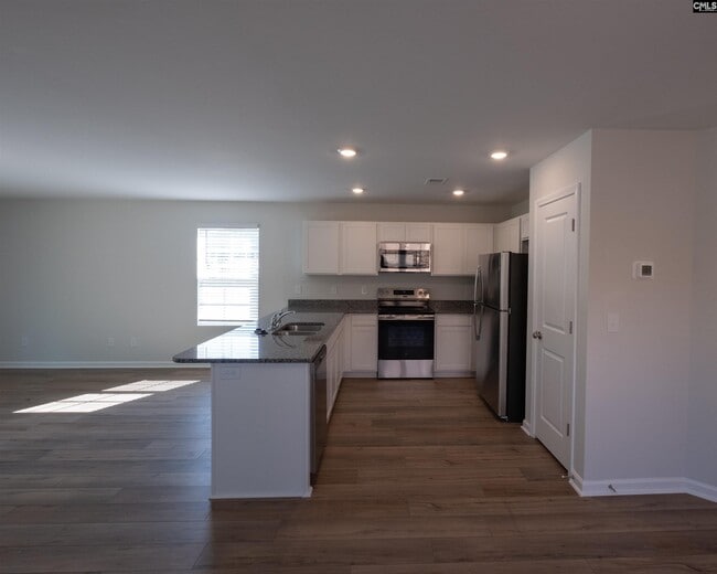 Photo - 239 Watkin Wy