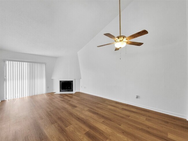 Photo - 10075 Westpark Dr Unit 9