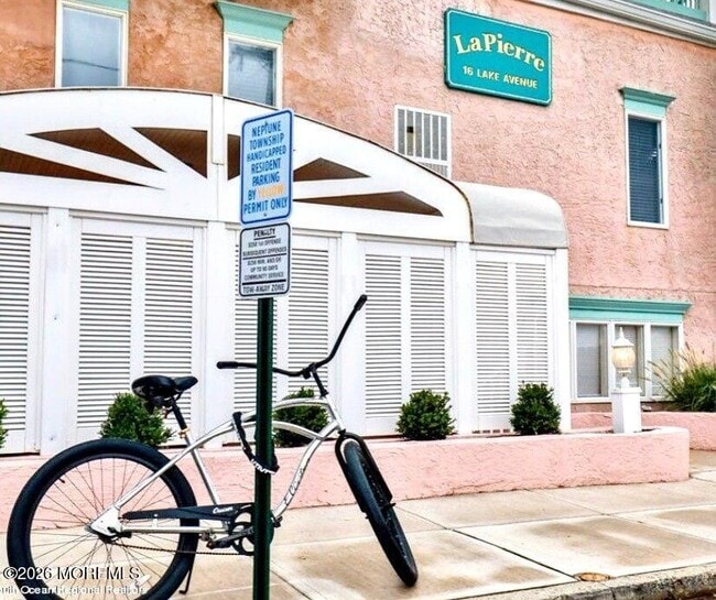 Photo - 16 Lake Ave Unit 16