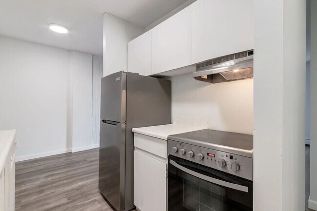 Photo - Westside Apartments