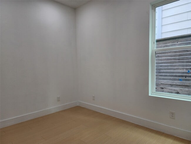 Photo - 3413 St Emanuel St
