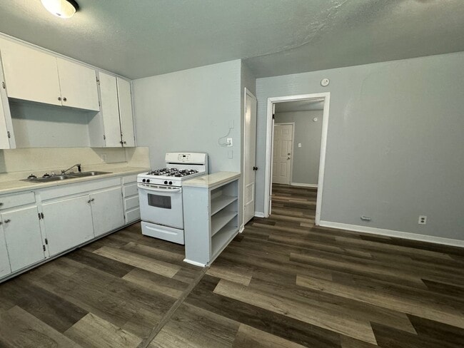 Photo - 1900 N 4th St Unidad B