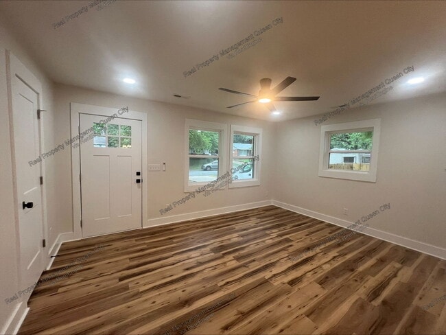 Photo - 2513 Westgrove Dr