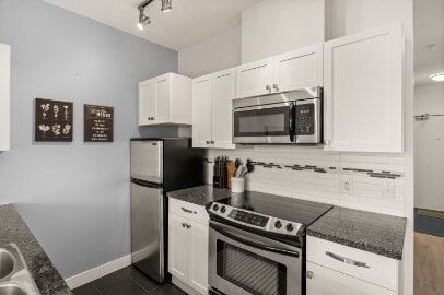 Photo - 1975 McCallum Rd