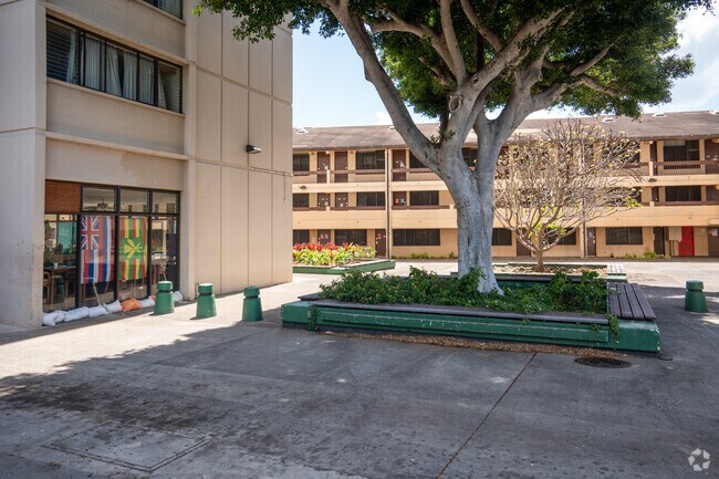 Photo - Hale Wainani