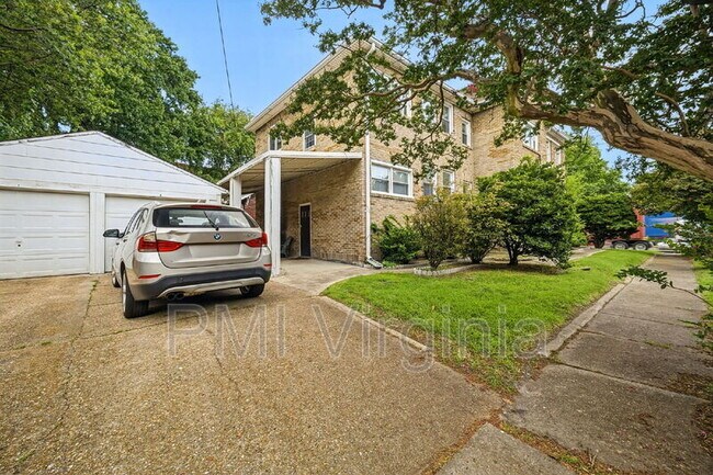 Photo - 2101 Hampton Blvd Unidad 1