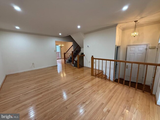 Building Photo - 58 Drumcastle Ct