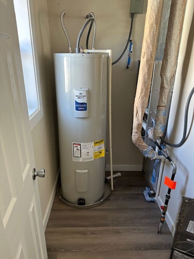 Photo - 5 Bed 3 Bath Springfield, MO