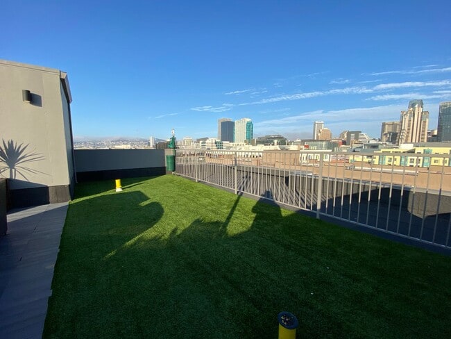 Photo - 750 Harrison St