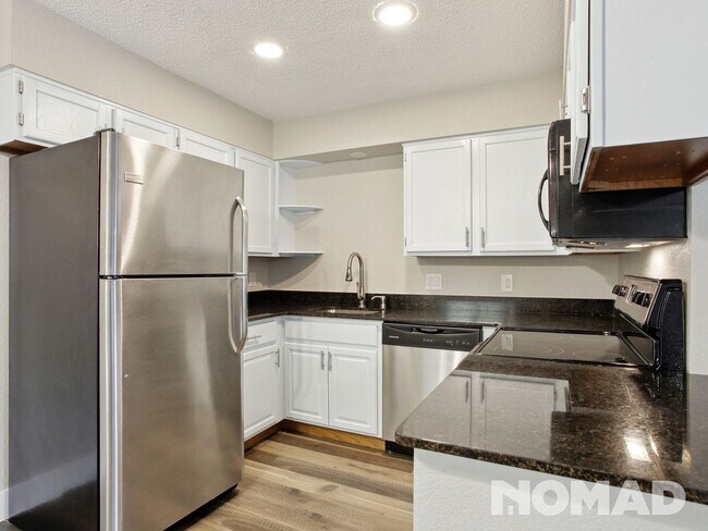 Photo - 2 Bedroom Condo with Garage