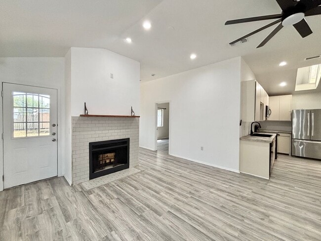8008 Indian Bend