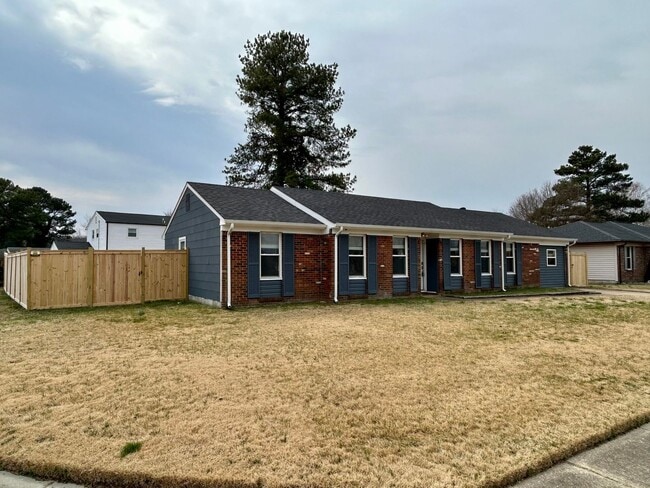 Photo - 3001 Guenevere Dr