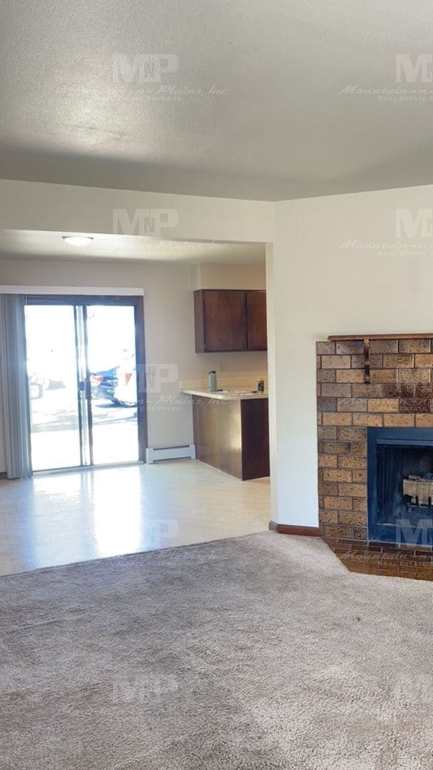 Photo - 1624 Azalea Dr