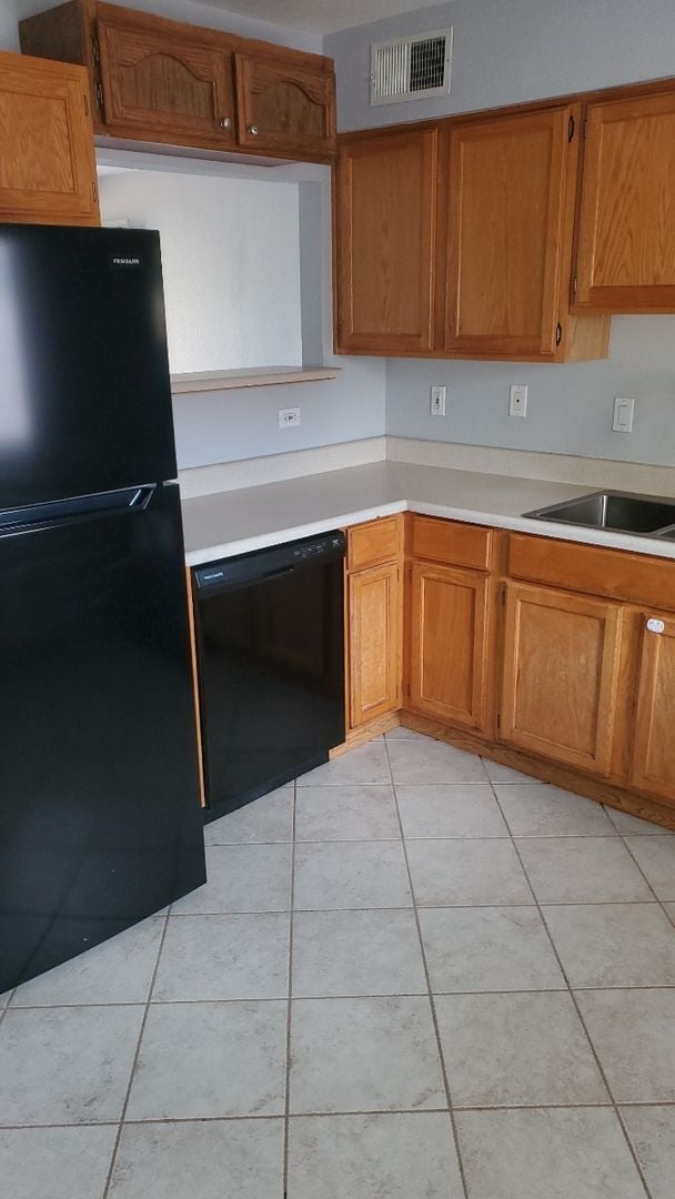 Photo - **Excellent 2br/1ba/1garage HOUSE (ALMA SCHOOL & KNOX)