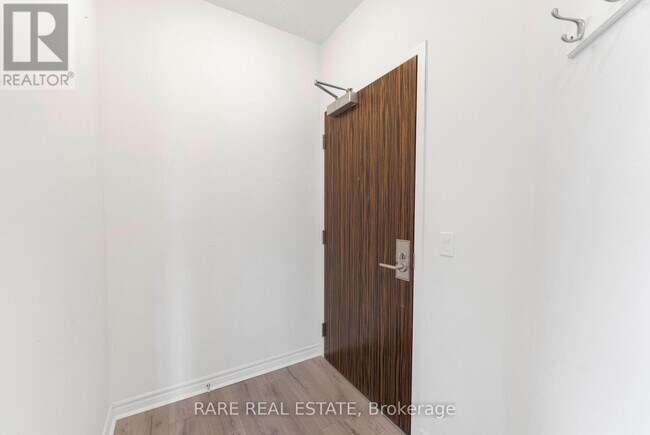 Photo - 349 Rathburn Rd W Unit 605
