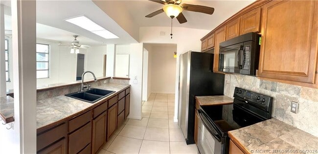 1650 NW 43rd St