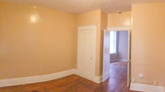 Photo - 2bed/1bath Apartment Conveniently Located!  Affordable!