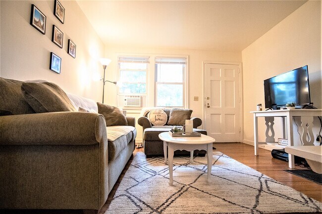 Photo - Lakeside Vista