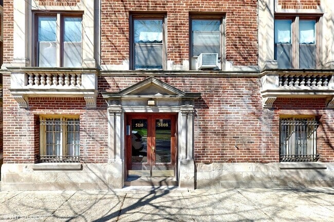 Building Photo - 5110 S Woodlawn Ave Unit 2H Rental