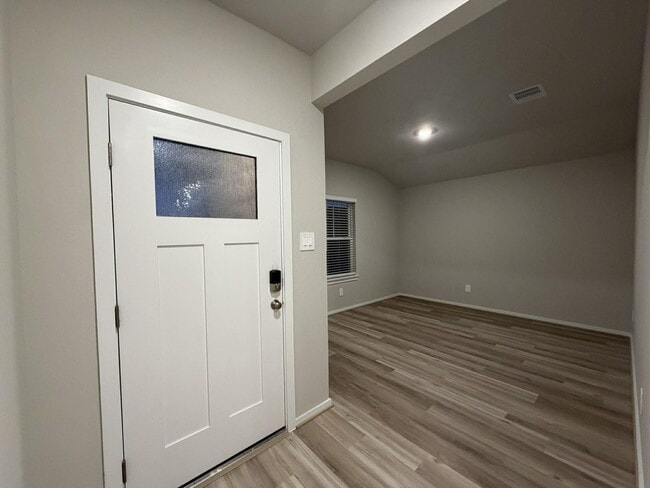 Photo - 7722 Beaufort Ln