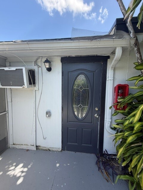 Building Photo - 200 Randolph Ct Unit B