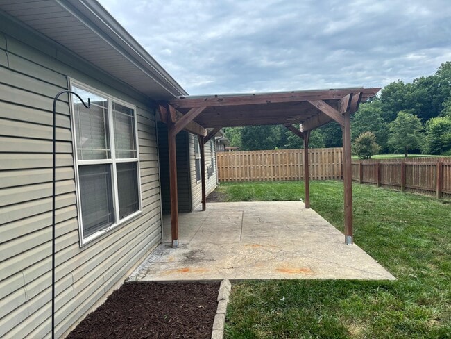 Photo - 5806 Freeport Way