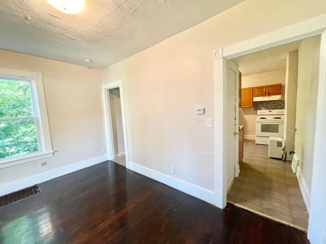 Photo - 1639-1639 E 31st St Unit 1637