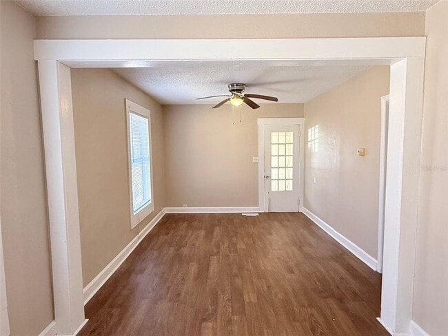 Photo - 2609 4th St S