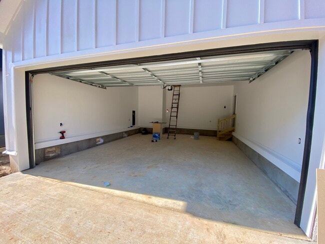 Photo - 230 Sylvan Rd