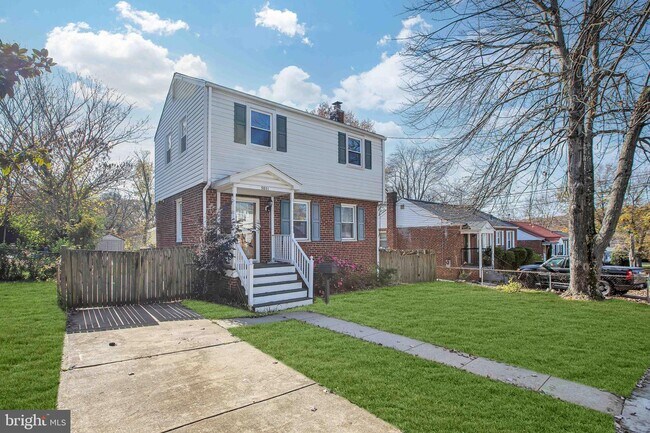 Photo - 5031 Mangum Rd House