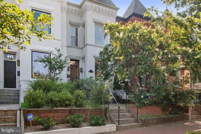 Photo - 443 12th St NE Townhome