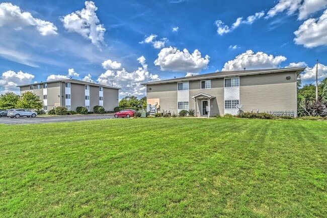 Orchard Park - Orchard Park Apartments