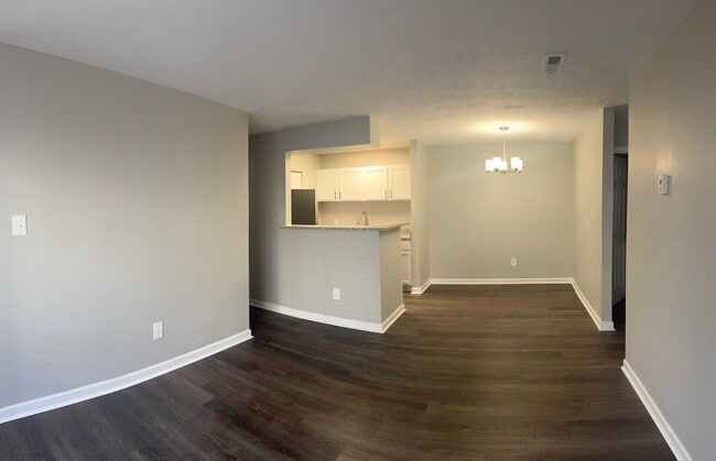 Photo - Rivercreek Apartments