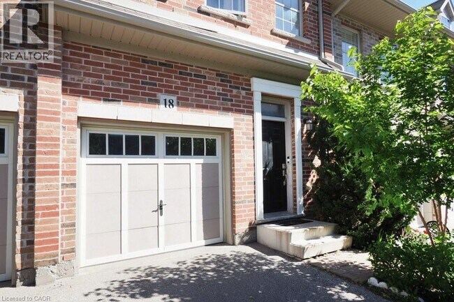 Photo - 18 Robert Peel Rd