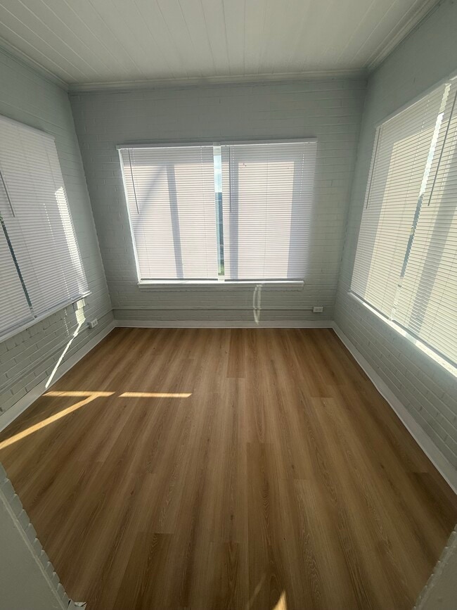 Photo - Bridgeview Apartments