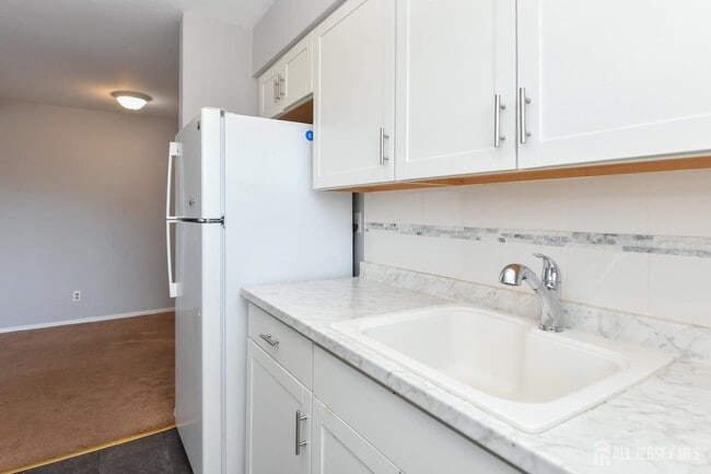 Photo - 401 US-22 Unit 11G