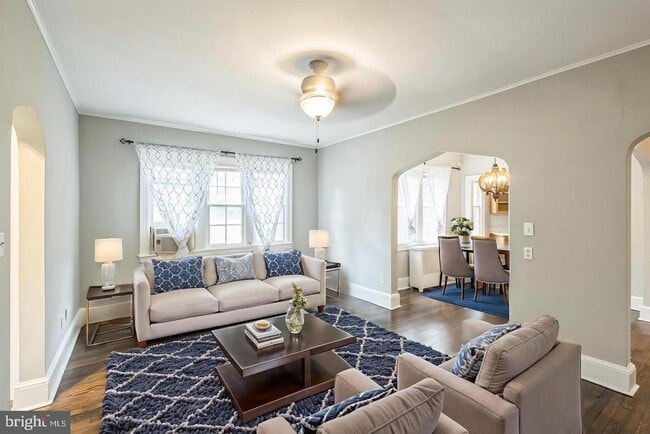 Building Photo - 208 Farragut St NW Unit 104