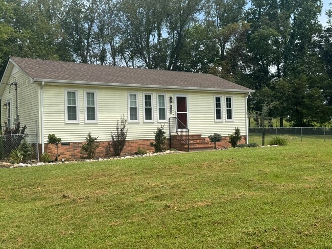 Building Photo - 3925 Beasleys Bend Rd
