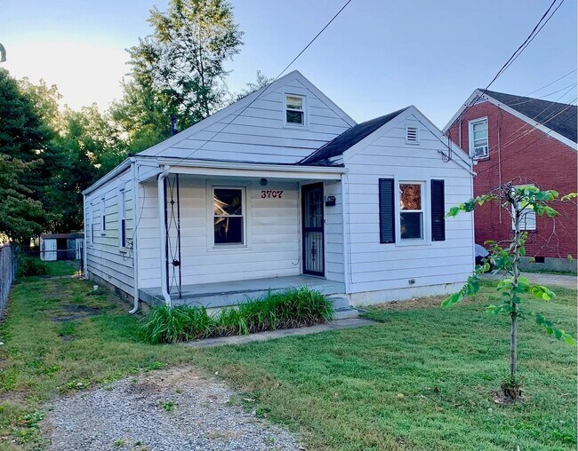 Front - 3707 Parthenia Ave House
