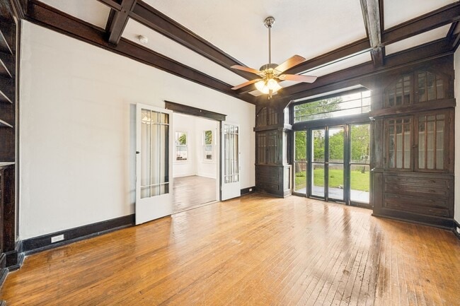 Photo - CHARMING 4-BEDROOM HISTORIC HOME IN TOBIN HILL