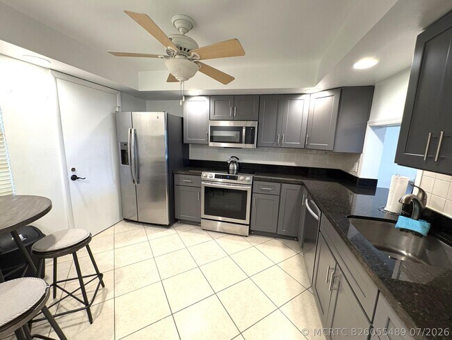 640 Tennis Club Dr Unit 311