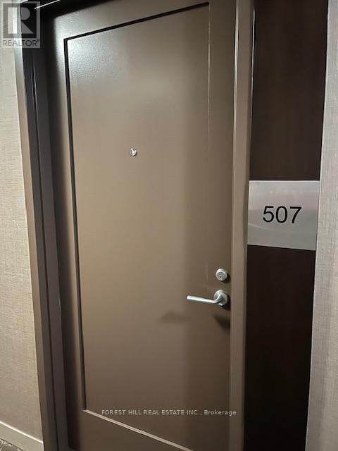 Photo - 320 Tweedsmuir Ave