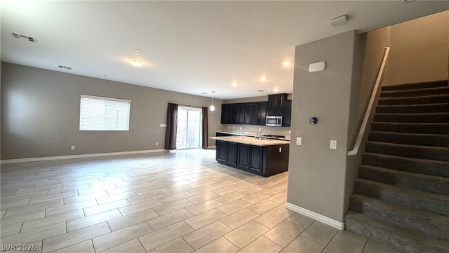 Photo - 6943 Denio Island St