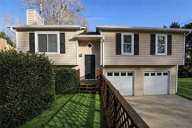 Photo - 206 Emily Dr