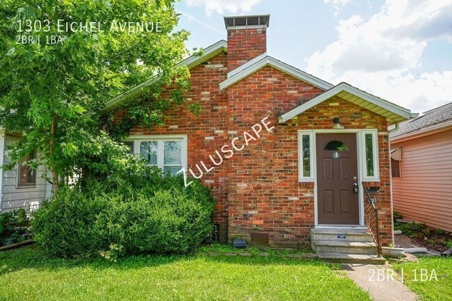Building Photo - 1303 E Eichel Ave